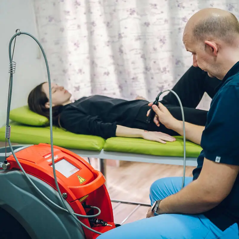 Terapija laserom visokog intenziteta (HIRO 3.0) u ambulanti Fizio Glišić